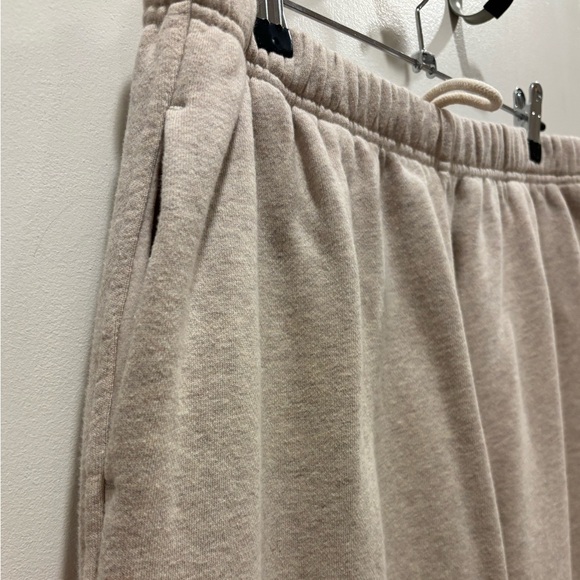 SPIRITUAL GANGSTER Laguna Sweatpant, Size M, Worn Once, Like New Condition - Picture 4 of 15